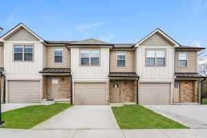 featured image of 210 Signature Pl #5