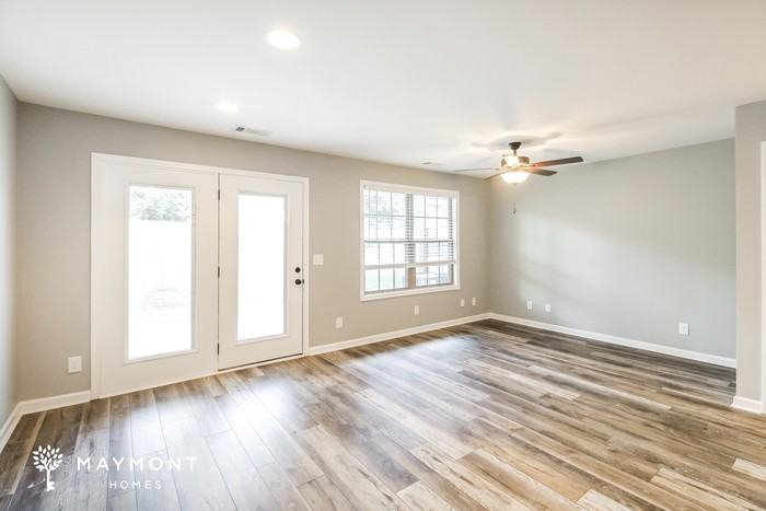 210 Signature Pl #5 - Photo 5 of 12