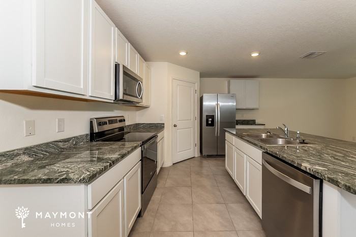 12140 Kingsley Trl - Photo 6 of 12