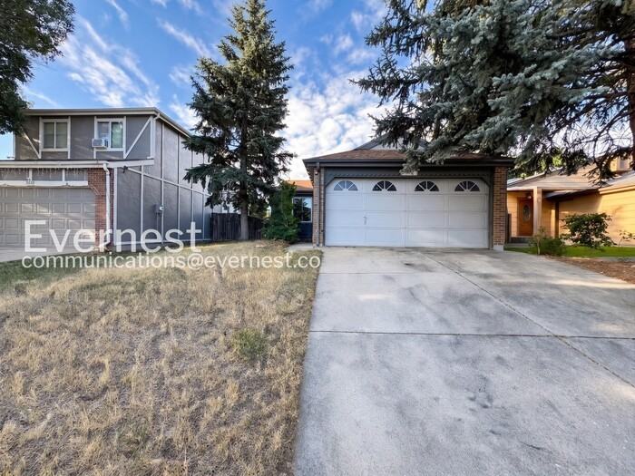 5042 E 112th Pl - Photo 2 of 26