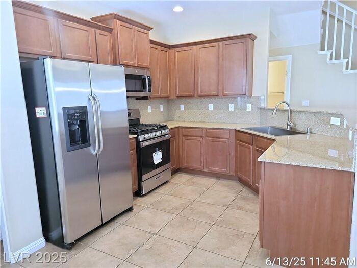 2327 Koho Dr #102 - Photo 7 of 33