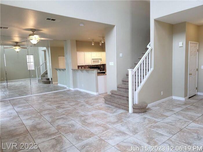 638 Solitude Point Ave - Photo 5 of 42