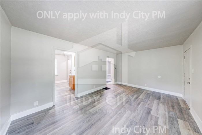 3220 E 34th St - Photo 6 of 21