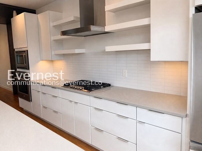 209 Robinson Square Aly - Photo 6 of 25