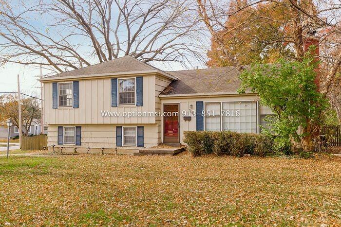 7844 Pawnee Dr - Photo 2 of 31