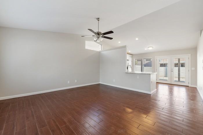 421 E Bart Dr - Photo 3 of 17