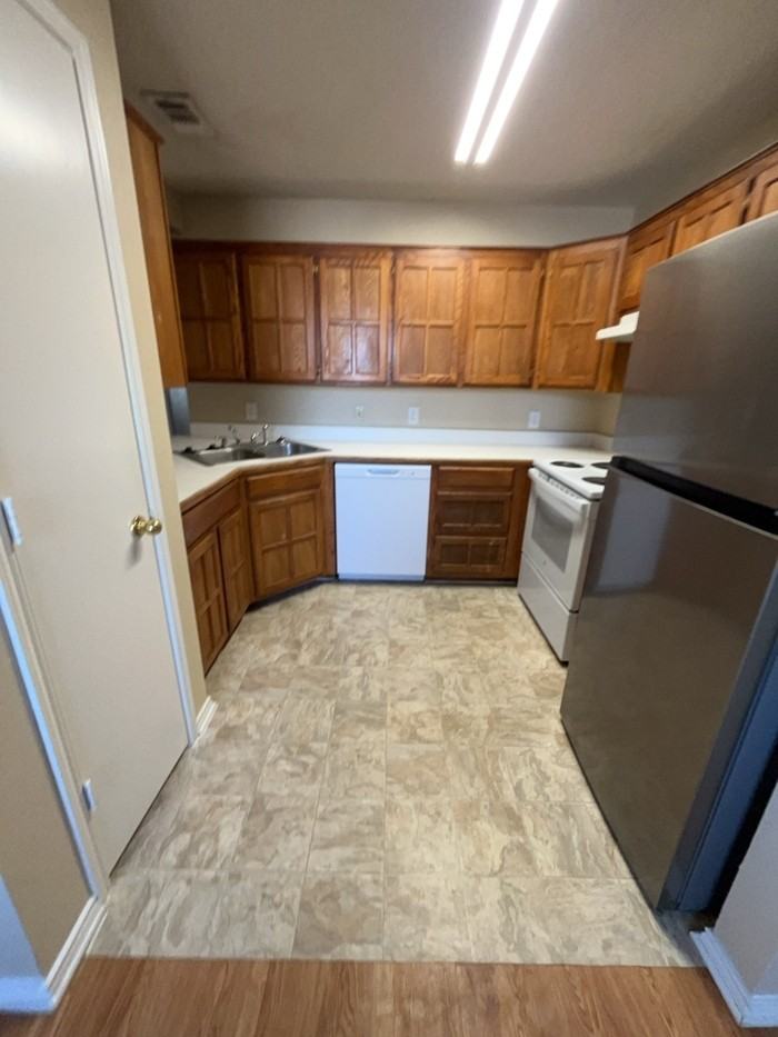 125 Ne Johnson Ave #30 - Photo 3 of 15