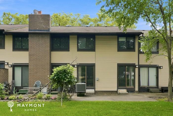469 Terrell Ct - Photo 3 of 3