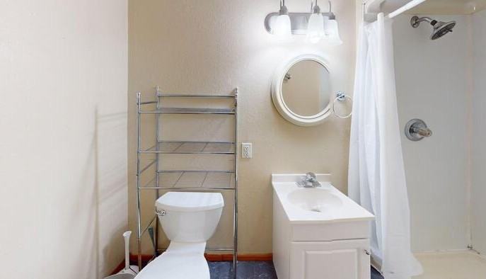 1109 E Indiana Ave - Photo 4 of 17