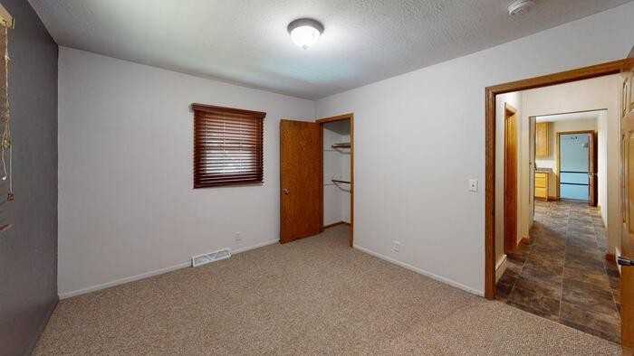 1109 E Indiana Ave - Photo 7 of 17