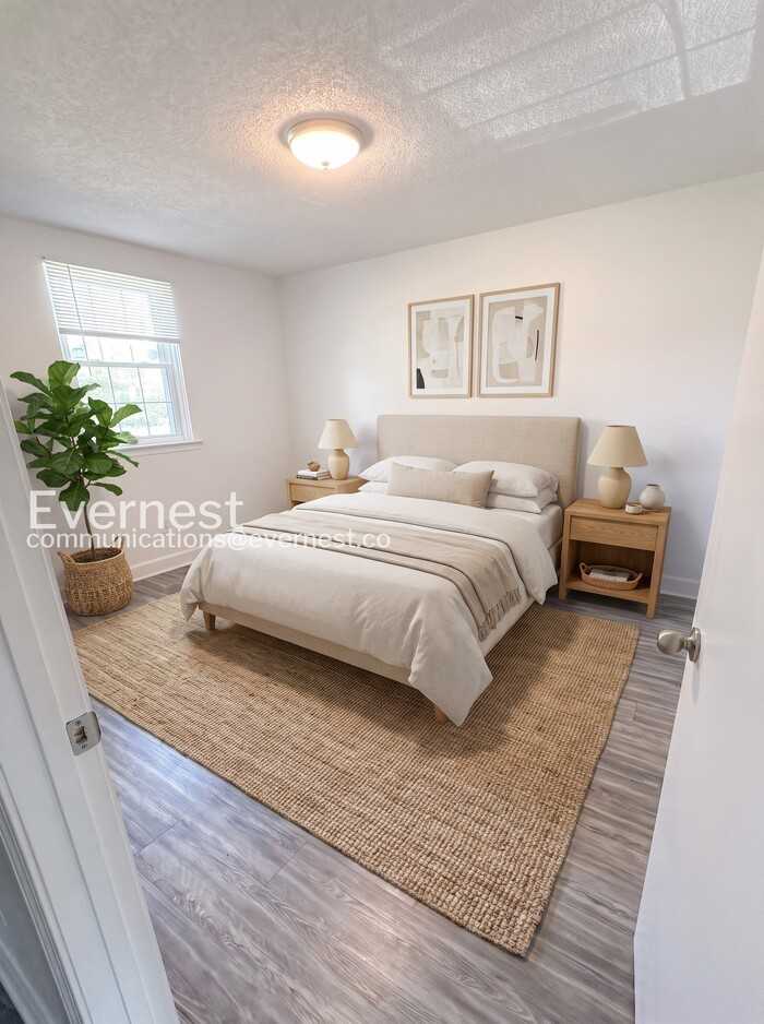 1114 N Graycroft Ave - Photo 3 of 16