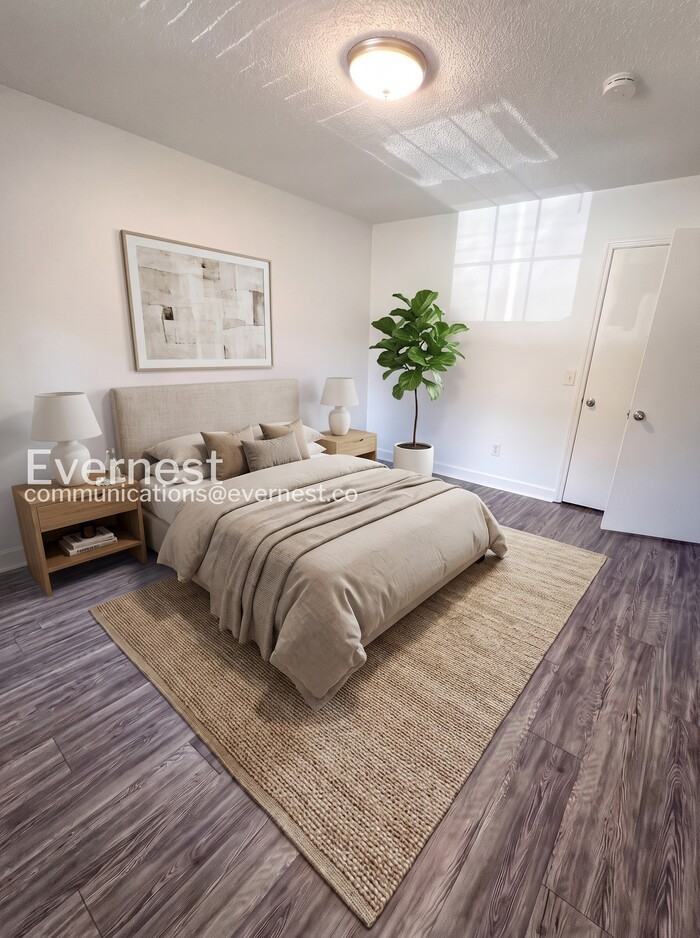1114 N Graycroft Ave - Photo 4 of 16