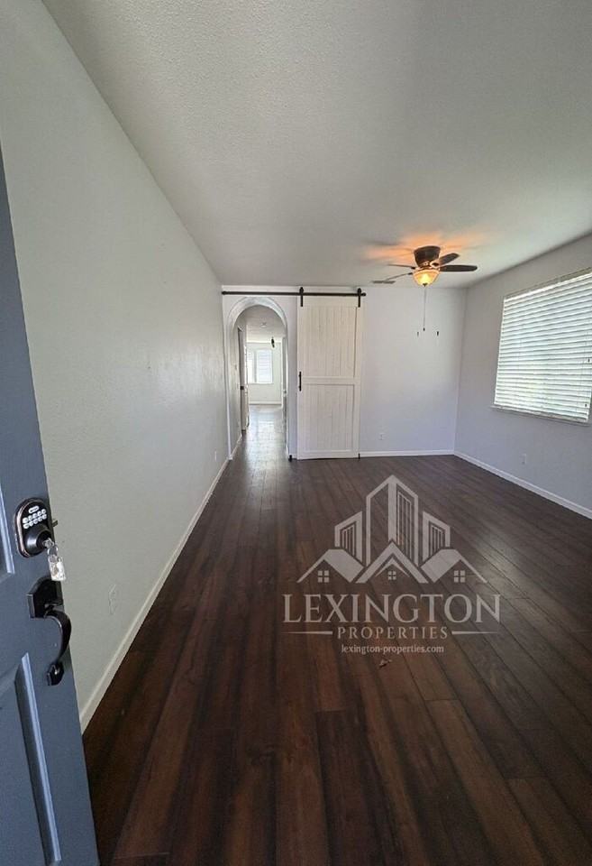 11718 Kouros Way - Photo 2 of 14