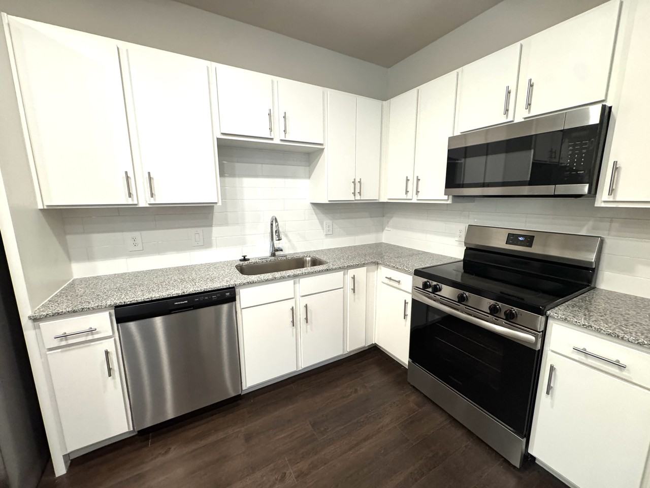 455 Elevon Pkwy #01-2201 - Photo 6 of 10