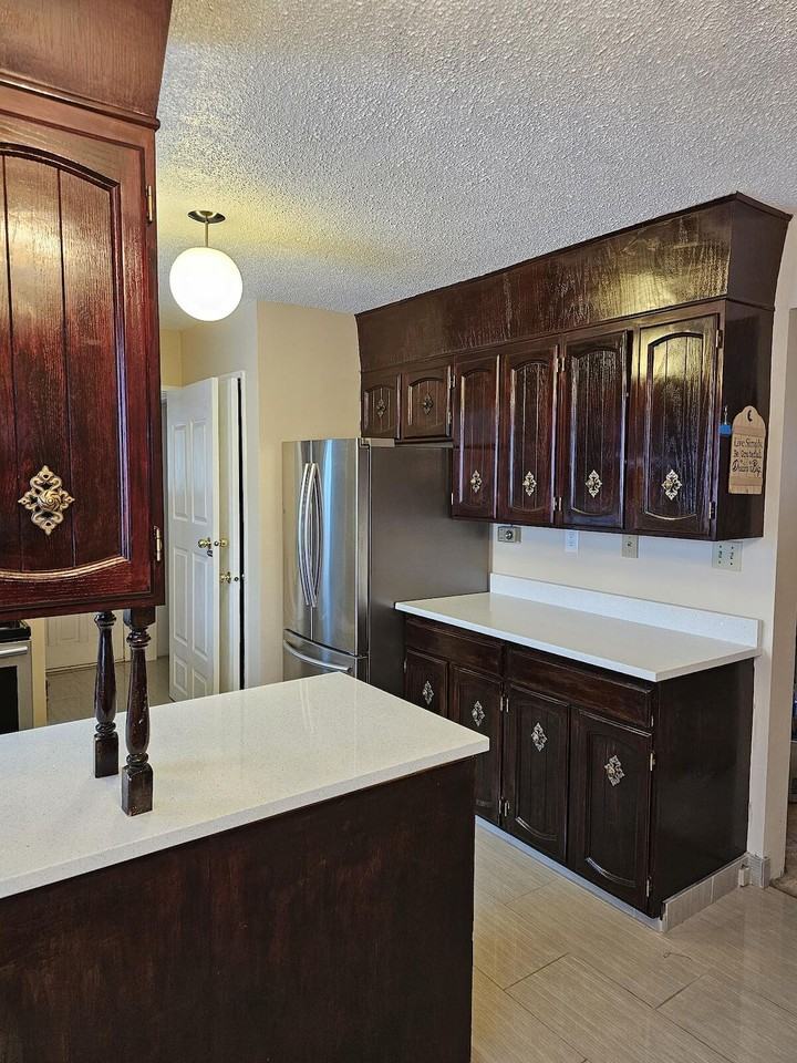 1317 Lakewood Road West Nw - Photo 5 of 31