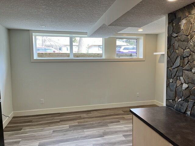 2809 41 St Sw - Photo 2 of 15