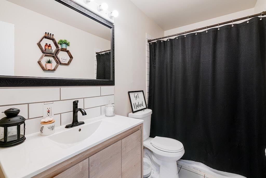 223 Queensland Pl Se - Photo 4 of 25