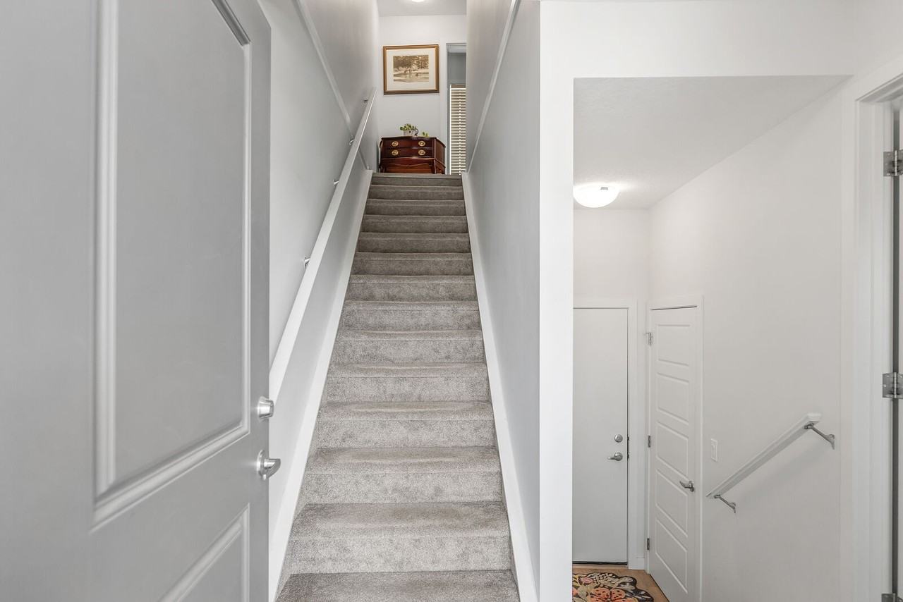 52 Evanscrest Manor Nw - Photo 2 of 21