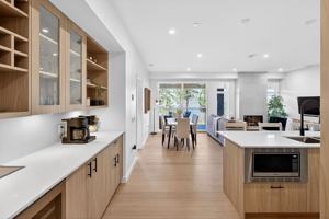featured image of 9652 Zara
