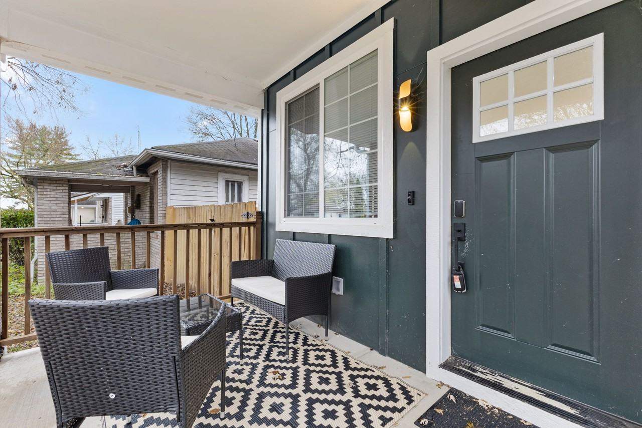 4242 Norwaldo Ave #NA - Photo 2 of 37