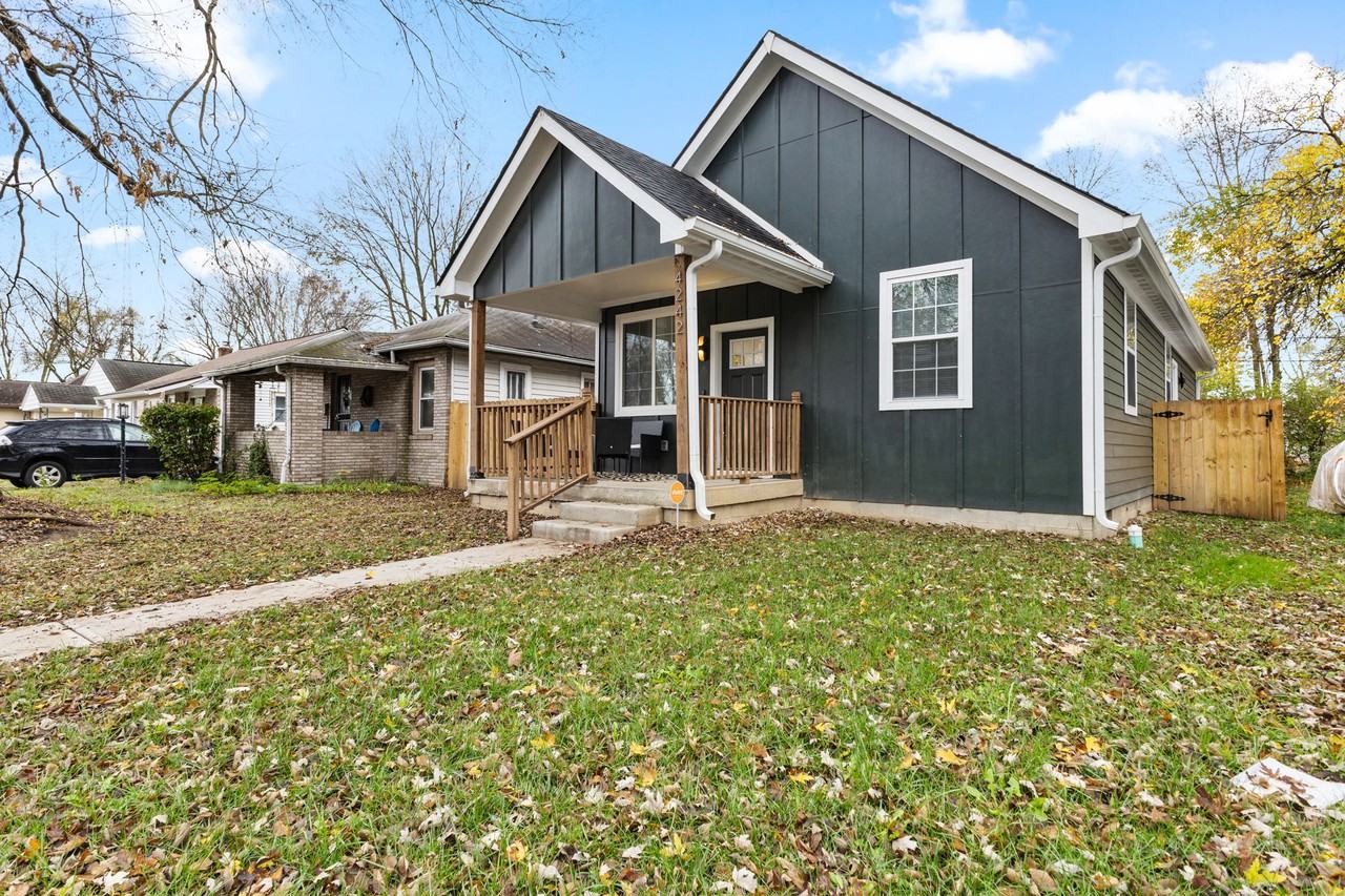 4242 Norwaldo Ave #NA - Photo 5 of 37