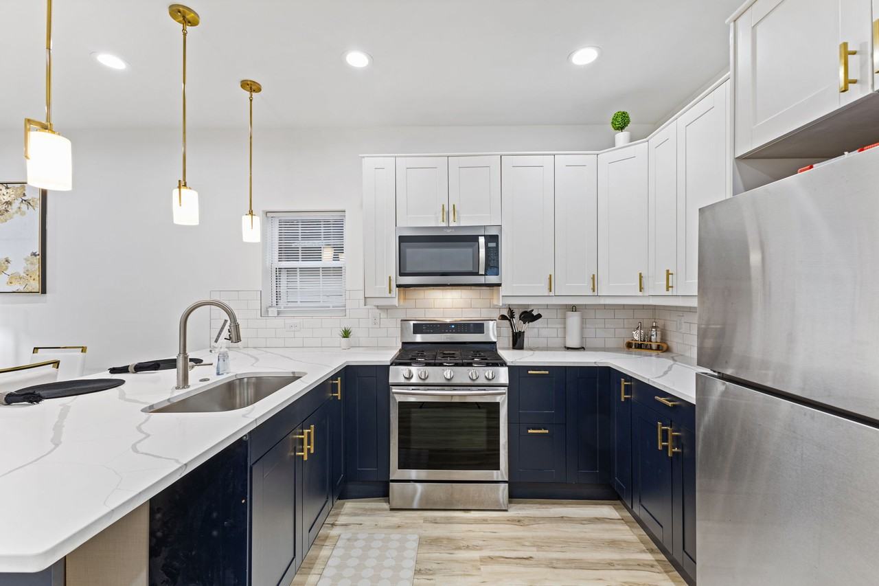 4242 Norwaldo Ave #NA - Photo 7 of 37