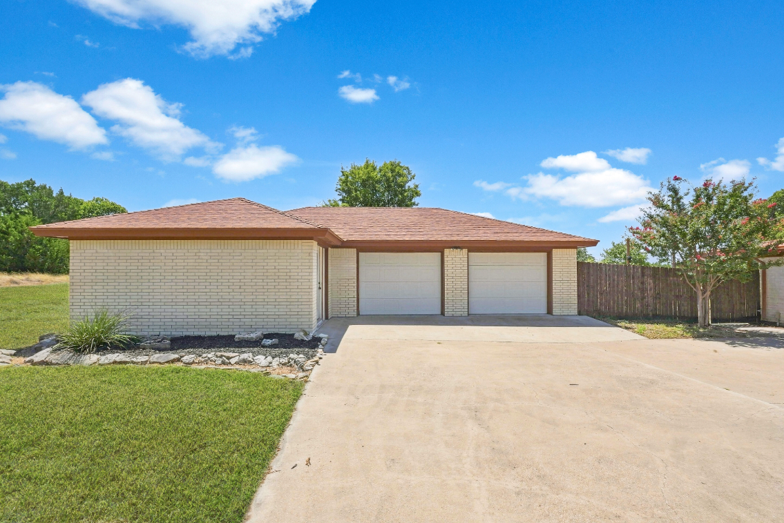 3251 Arbolado Calzada #NA - Photo 3 of 38