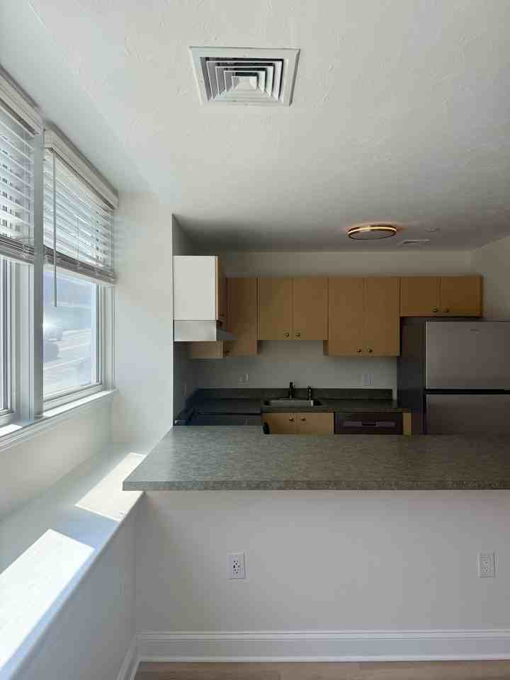 11 Front St #8 - Photo 3 of 8
