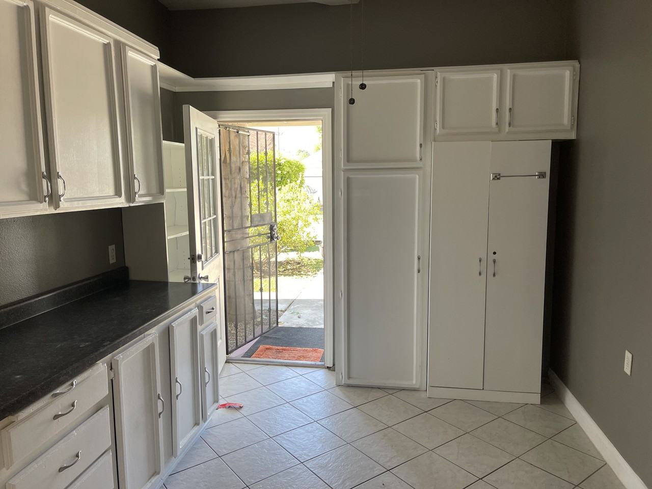 11308 Norwood Ave #NA - Photo 3 of 11