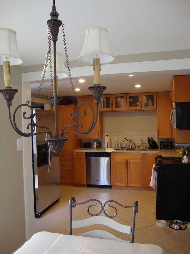 1726 11th St #NA - Photo 3 of 38