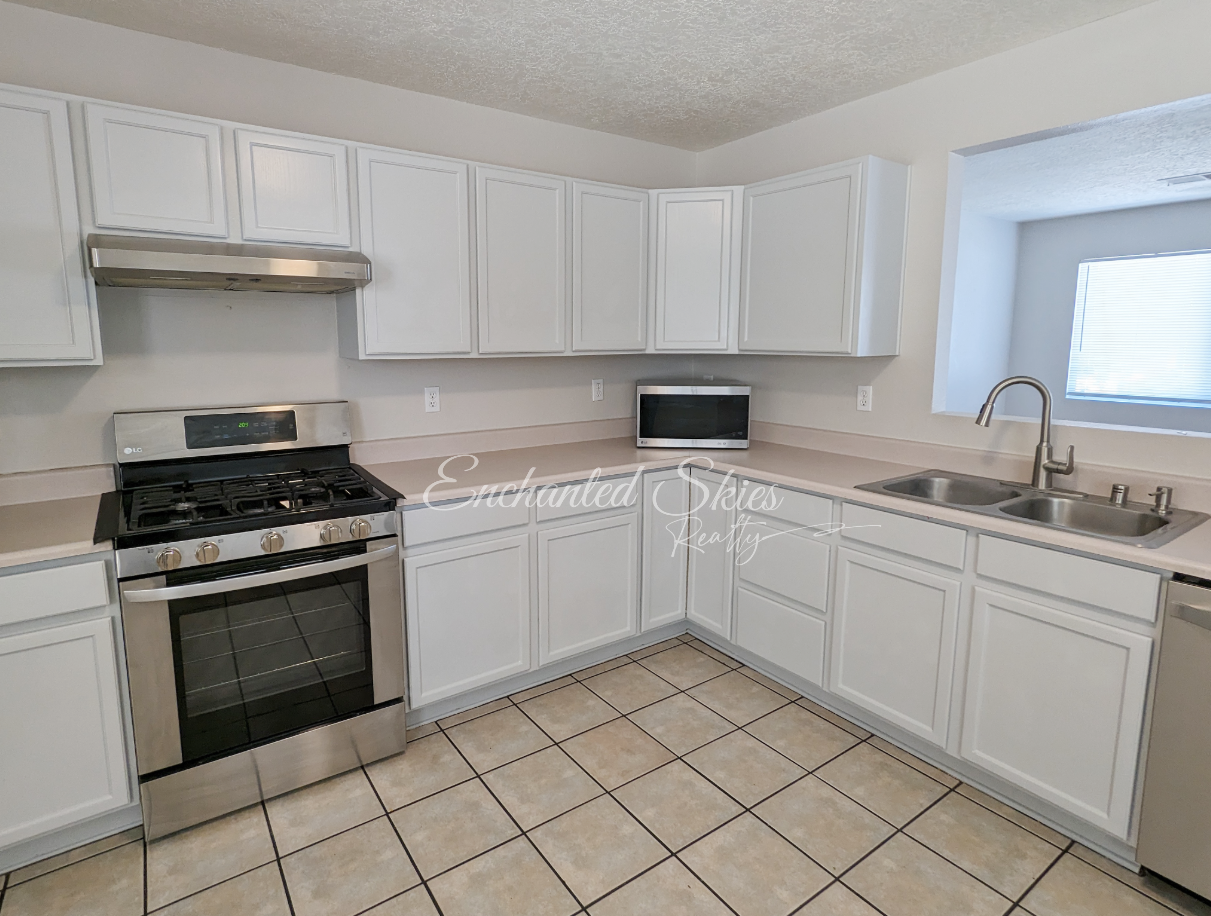 3025 Shelby Meadows Dr Ne #NA - Photo 7 of 10