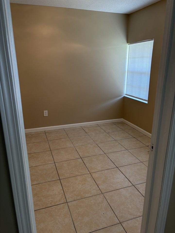 4650 Kendall Dr #NA - Photo 7 of 8