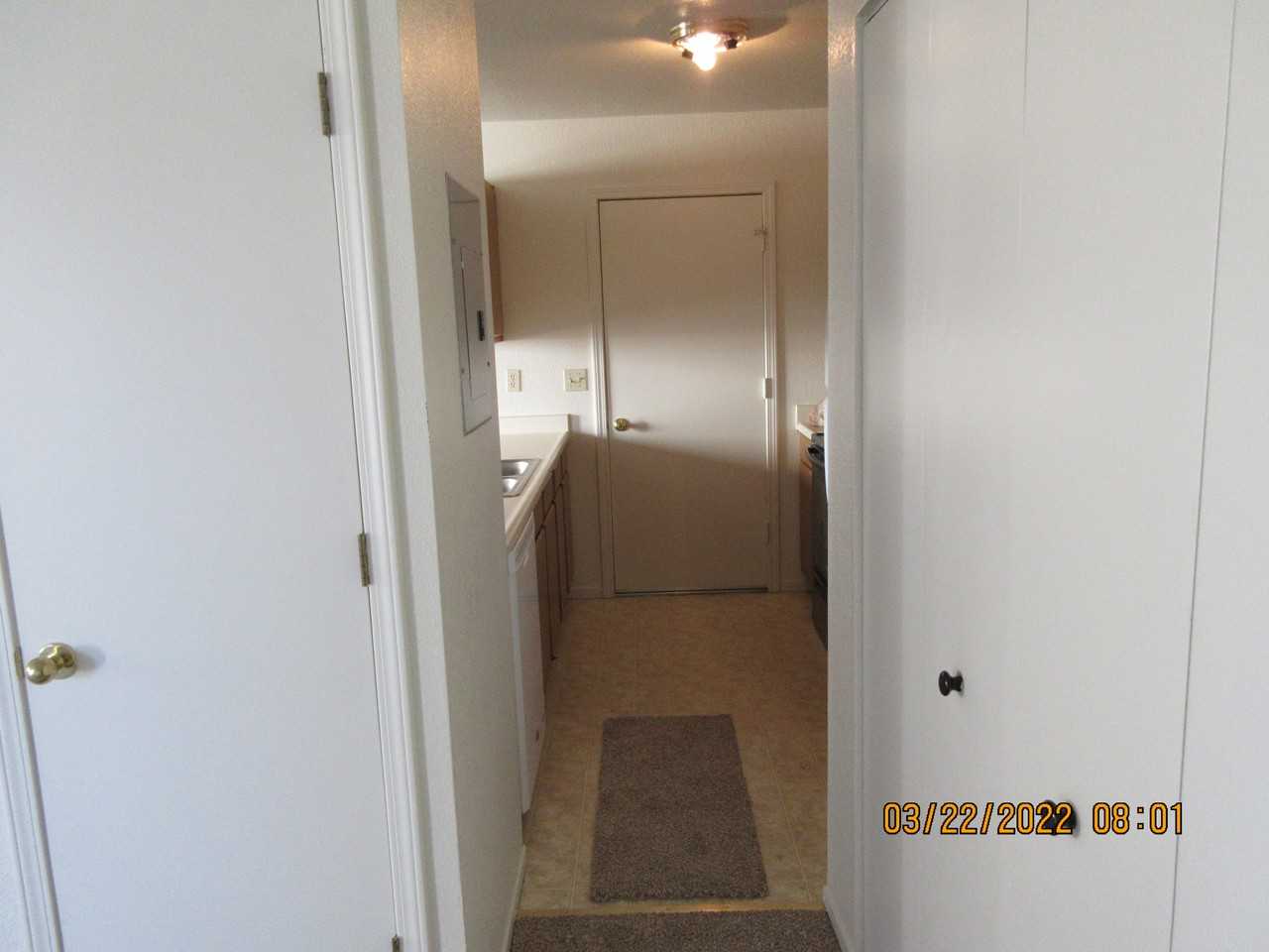 1181 Townhouse Cir #B - Photo 5 of 9