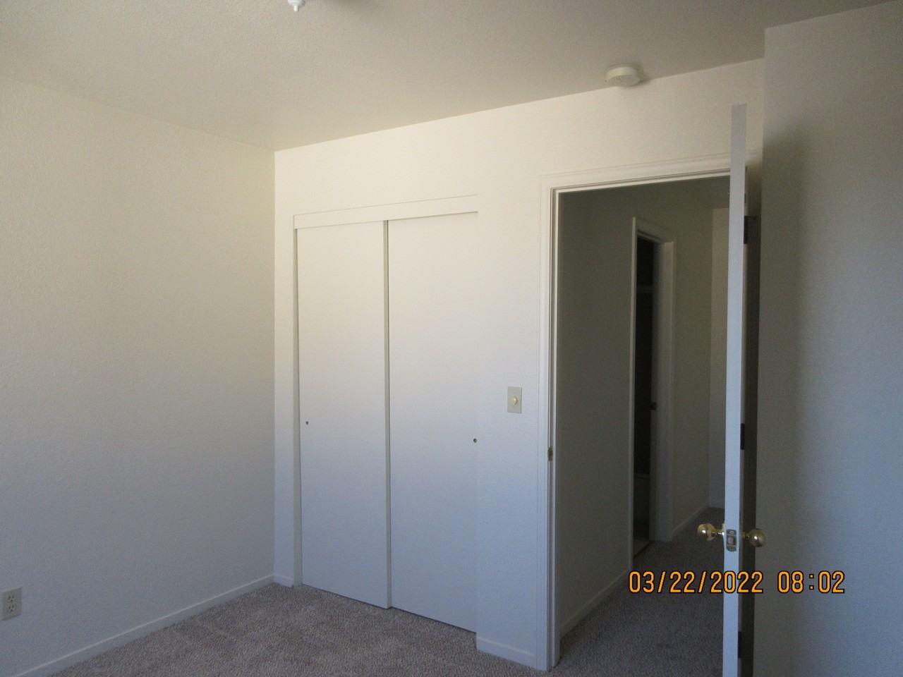 1181 Townhouse Cir #B - Photo 6 of 9