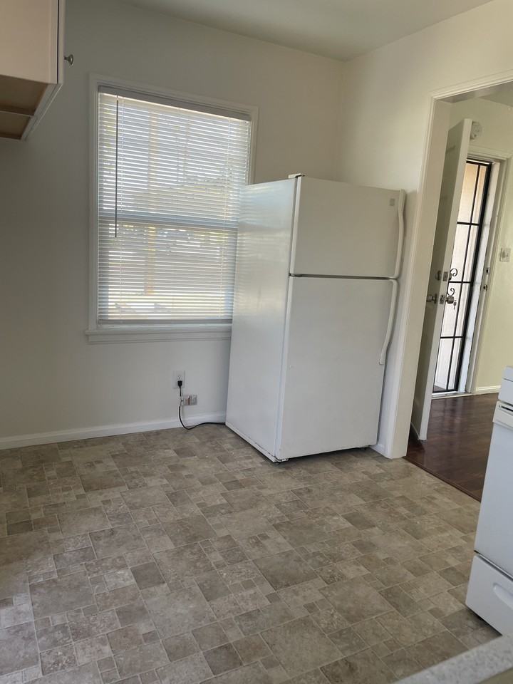 582 Mcintosh St #NA - Photo 7 of 26