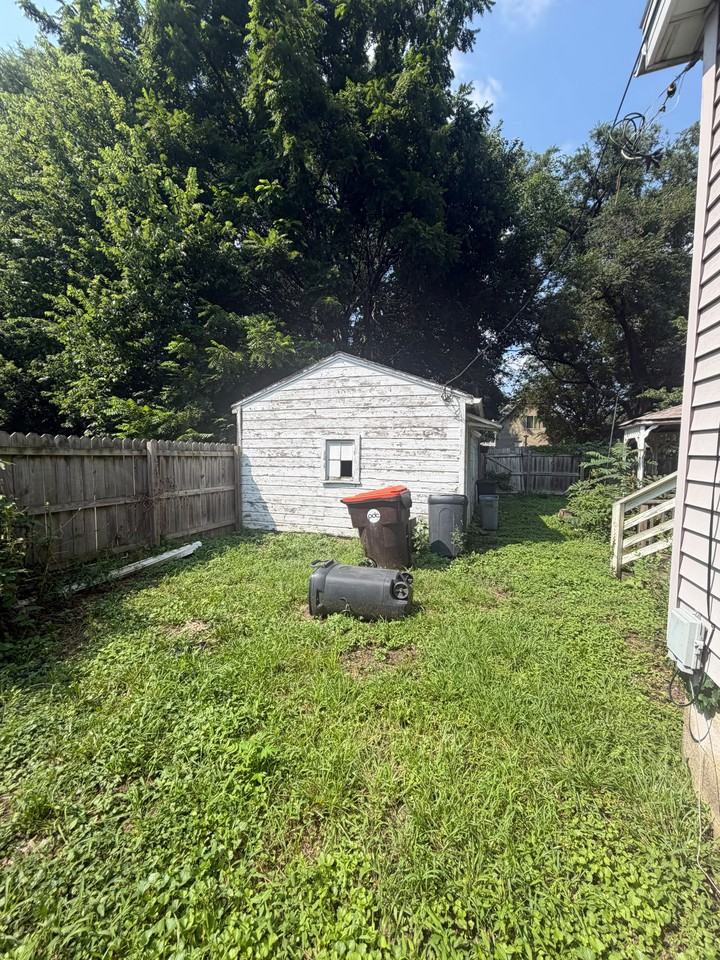 829 E Mcclure Ave #NA - Photo 3 of 16