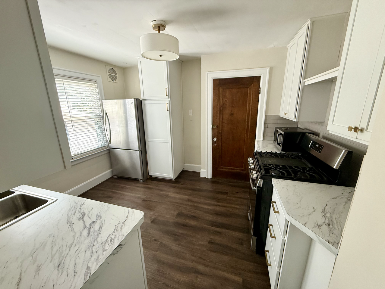 1234 Beaconsfield Ave #NA - Photo 2 of 8