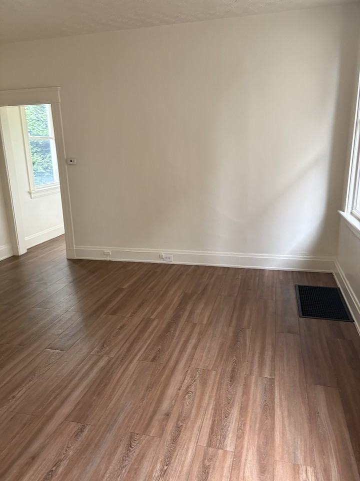 3754 Warsaw Ave #1 - Photo 2 of 7