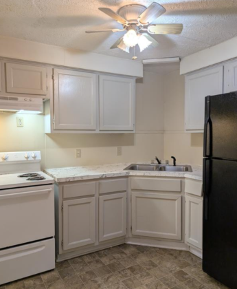 214 W Marion St #1 - Photo 2 of 9