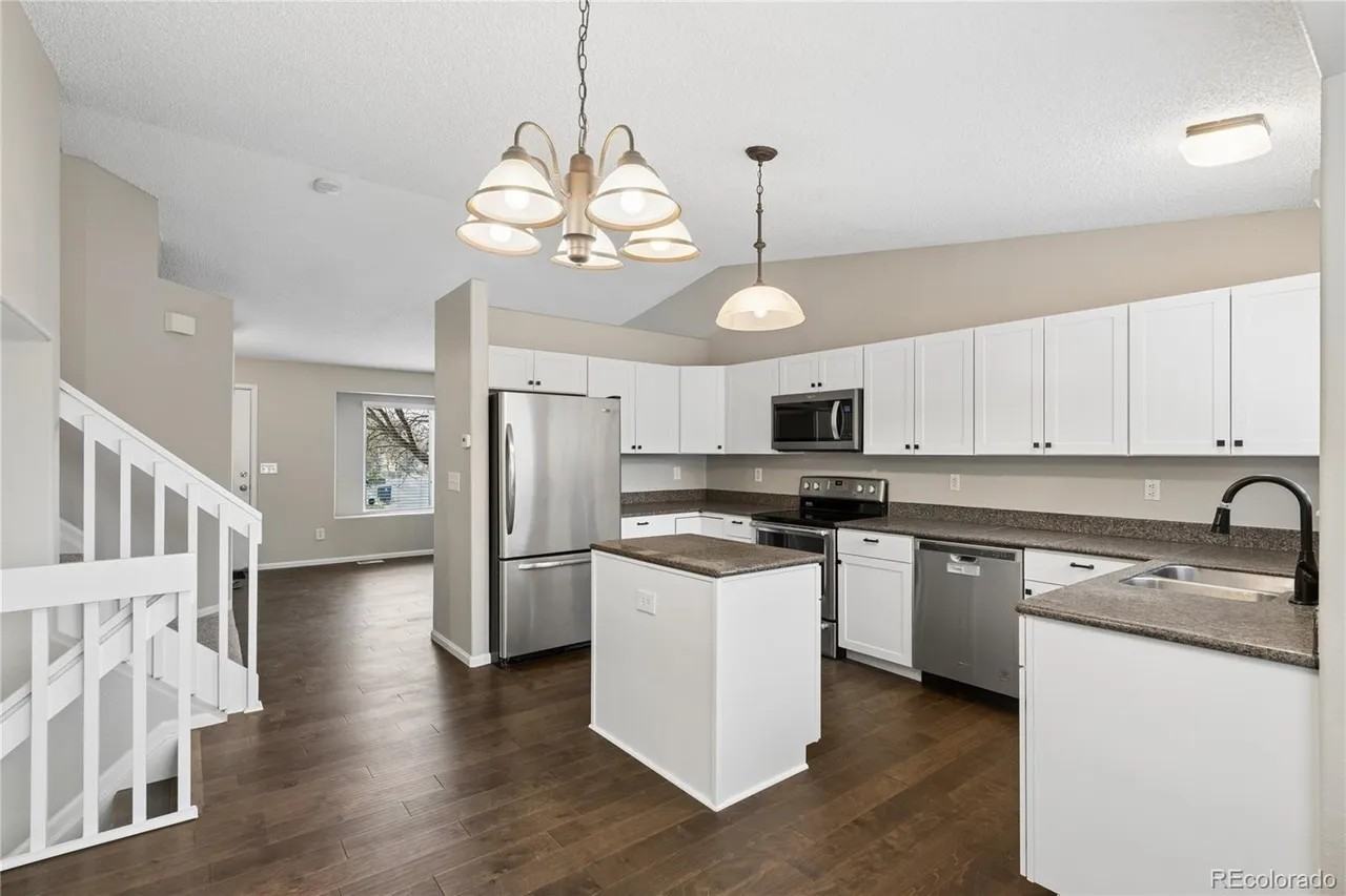 10606 Hyacinth Ct #NA - Photo 5 of 14
