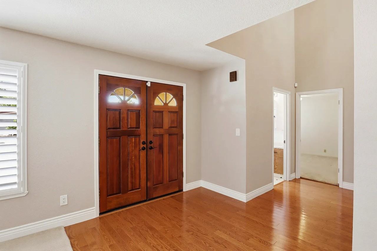 559 Cherry Way #3 - Photo 3 of 5