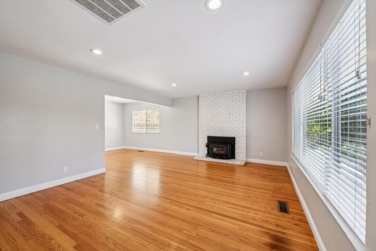 486 Butterfield Pl #NA - Photo 2 of 13