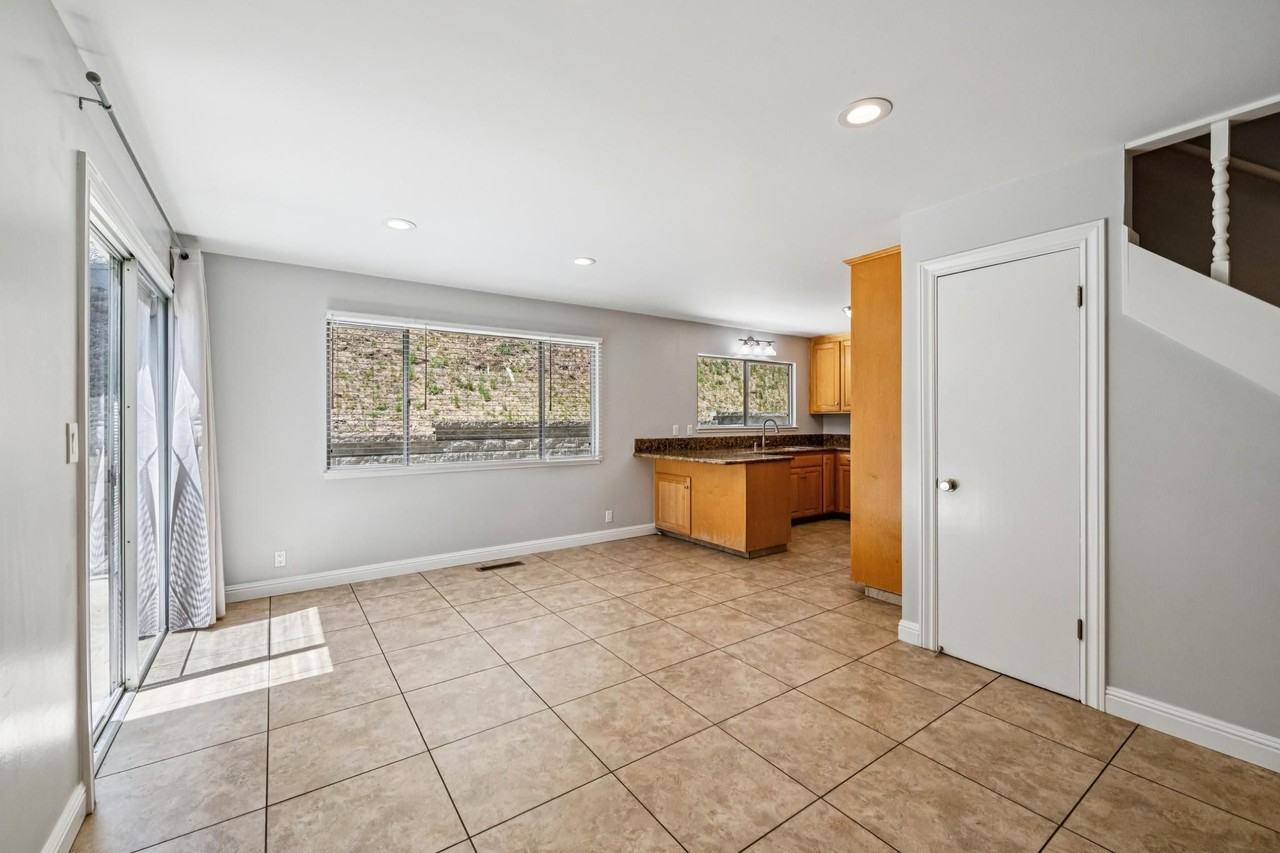 486 Butterfield Pl #NA - Photo 4 of 13