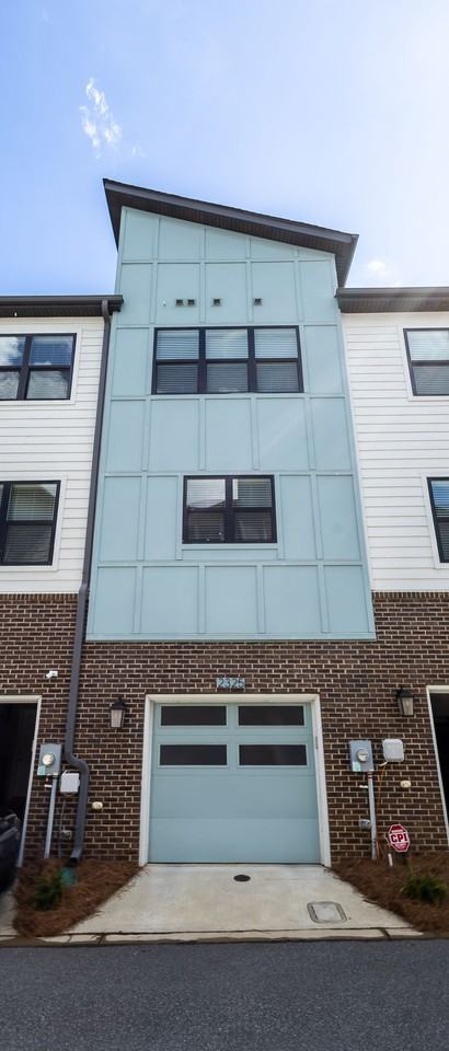 2325 Central Ave #2325 - Photo 2 of 28