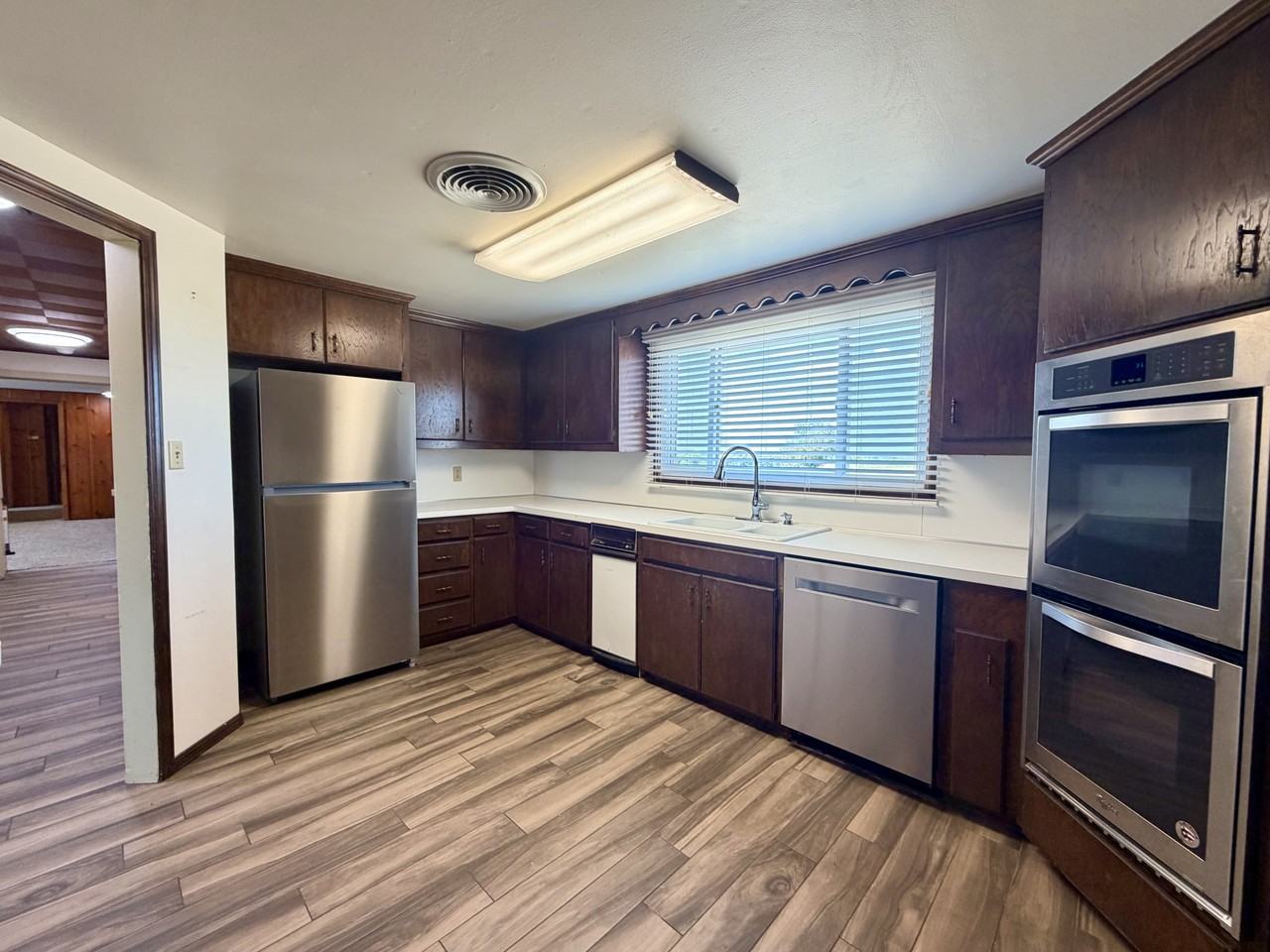 2919 W Main St #NA - Photo 6 of 38