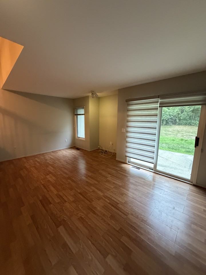 39515 Country Ln #8 - Photo 6 of 17