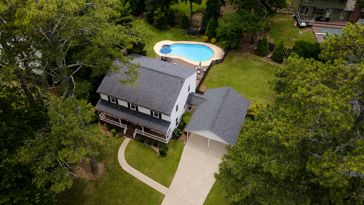 1406 Arden Dr Sw #NA - Photo 2 of 36