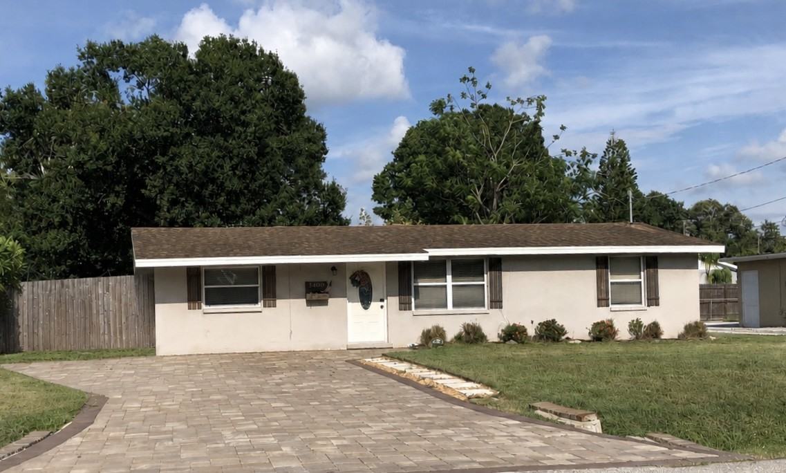 3409 Cambridge Dr #NA - Photo 3 of 12