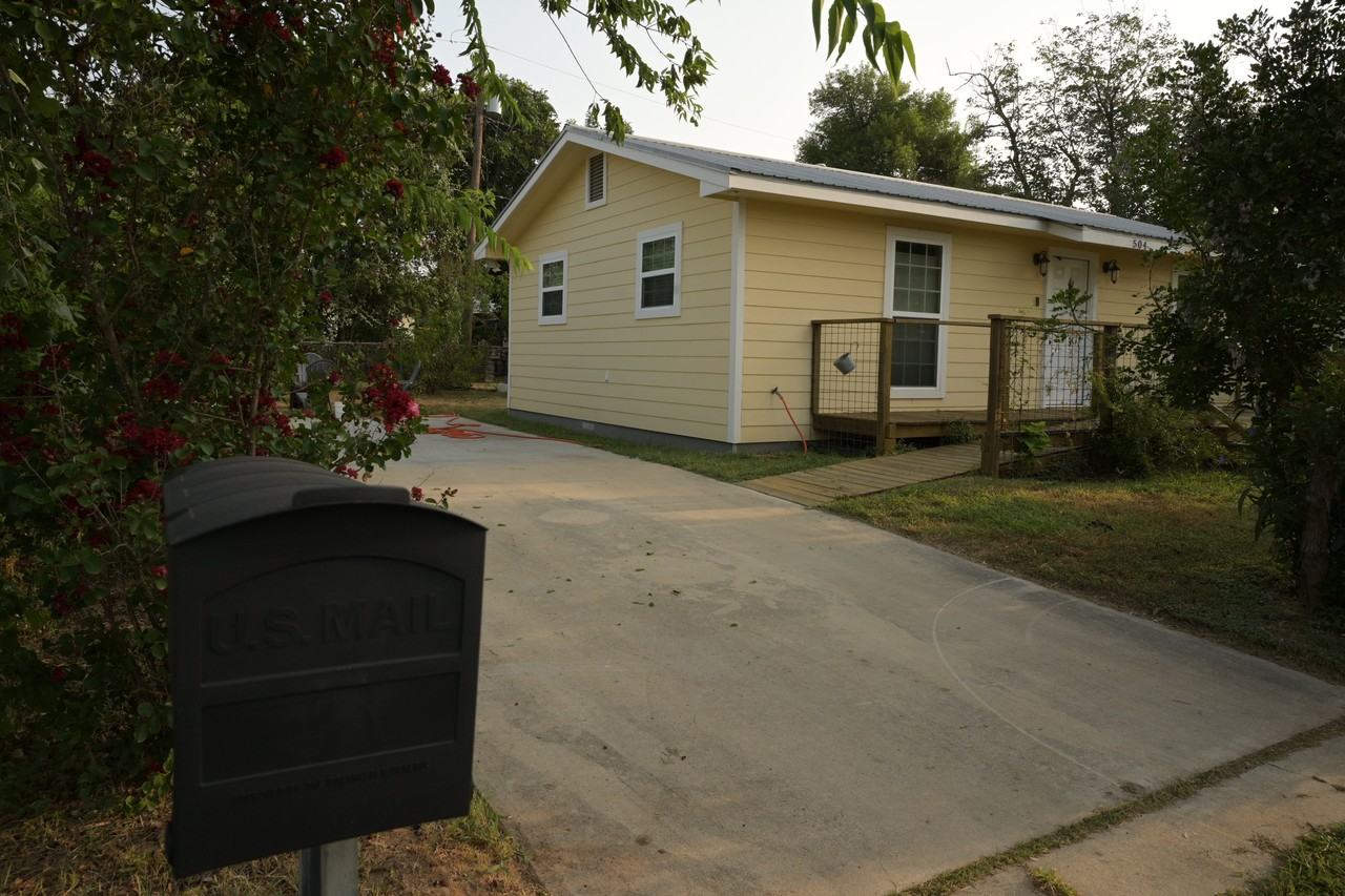 504 Stabeno St #NA - Photo 2 of 20