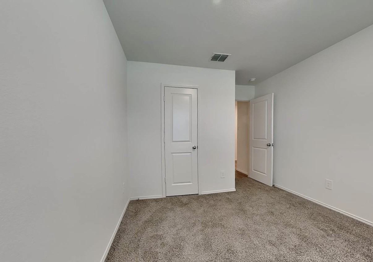 10646 Sewell Cir #NA - Photo 3 of 10